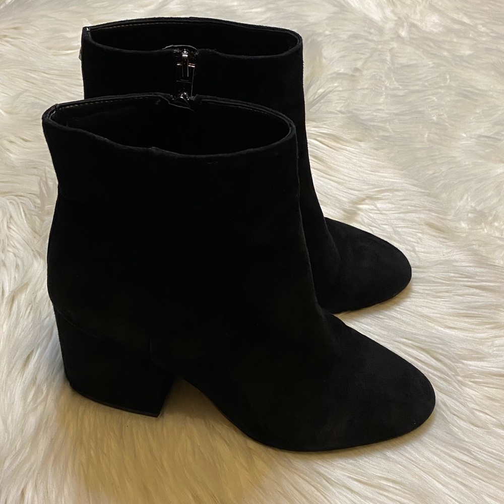 Sam Edelman black suede leather size 10 heeled ankle booties boots